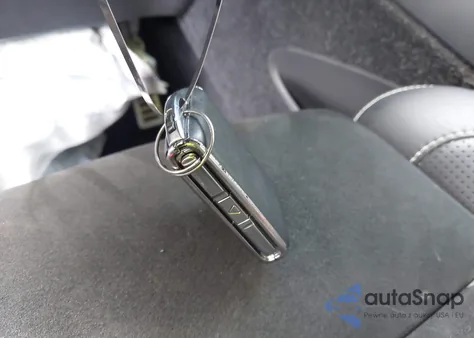 2021 Volvo Xc40 T5 R-Design from USA, damaged, VIN YV4162UM5M2470656